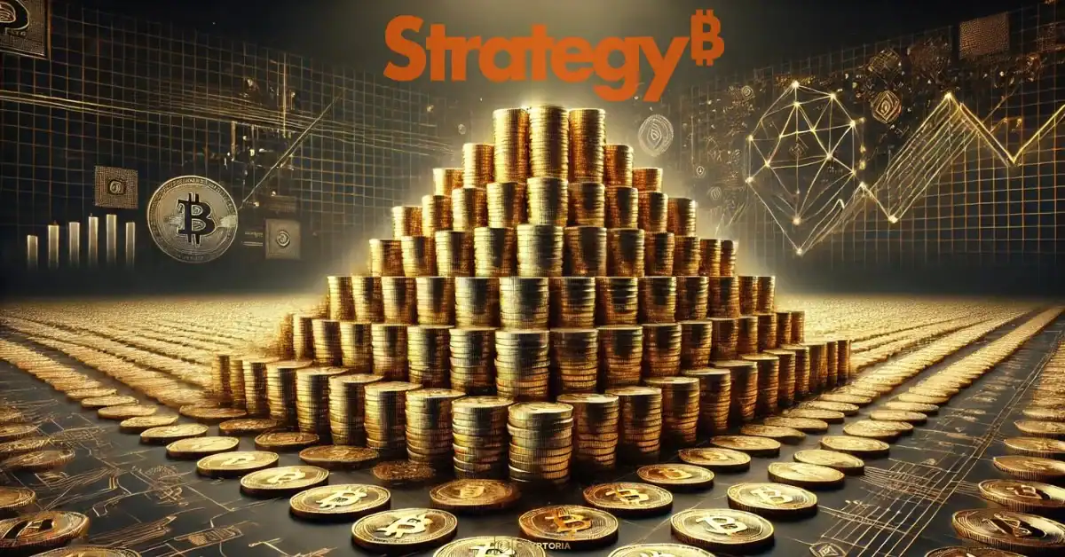 Strategy Купи Още 13 627 BTC Златна пирамида от биткойн монети, символизираща биткойн резерва на Strategy след покупка на 13 627 BTC.
